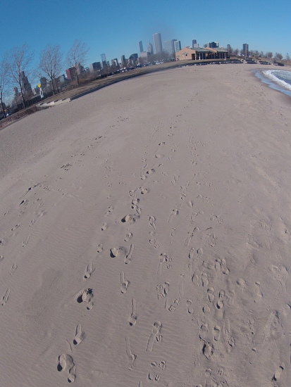 12th Street Beach, complete with footprints showing me trying to run fast enough to create some lift